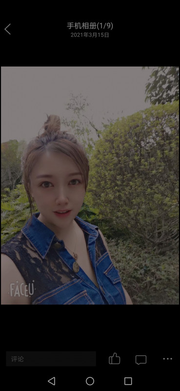 大奶小姐姐